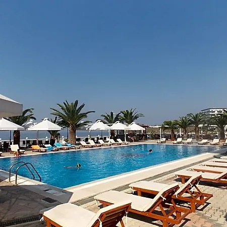 Hotel Joni Kompleks 3*