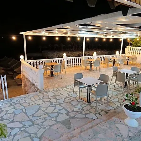Joni Kompleks Hotel 3*