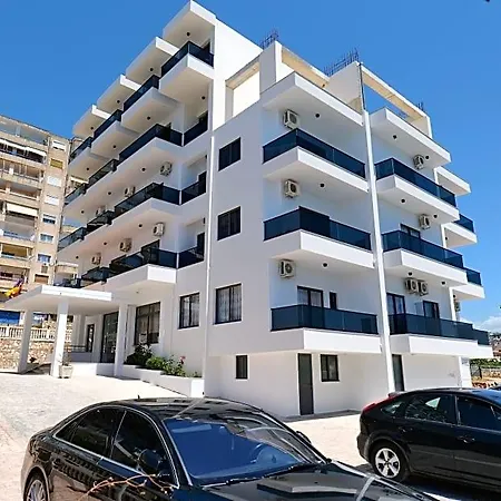 מלון Joni Kompleks 3*